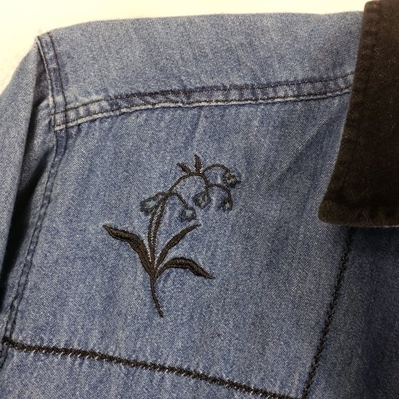 Capacity Women's Denim Blue Jean Black Floral Embroidered Shirt Top Blouse - Picture 3 of 12